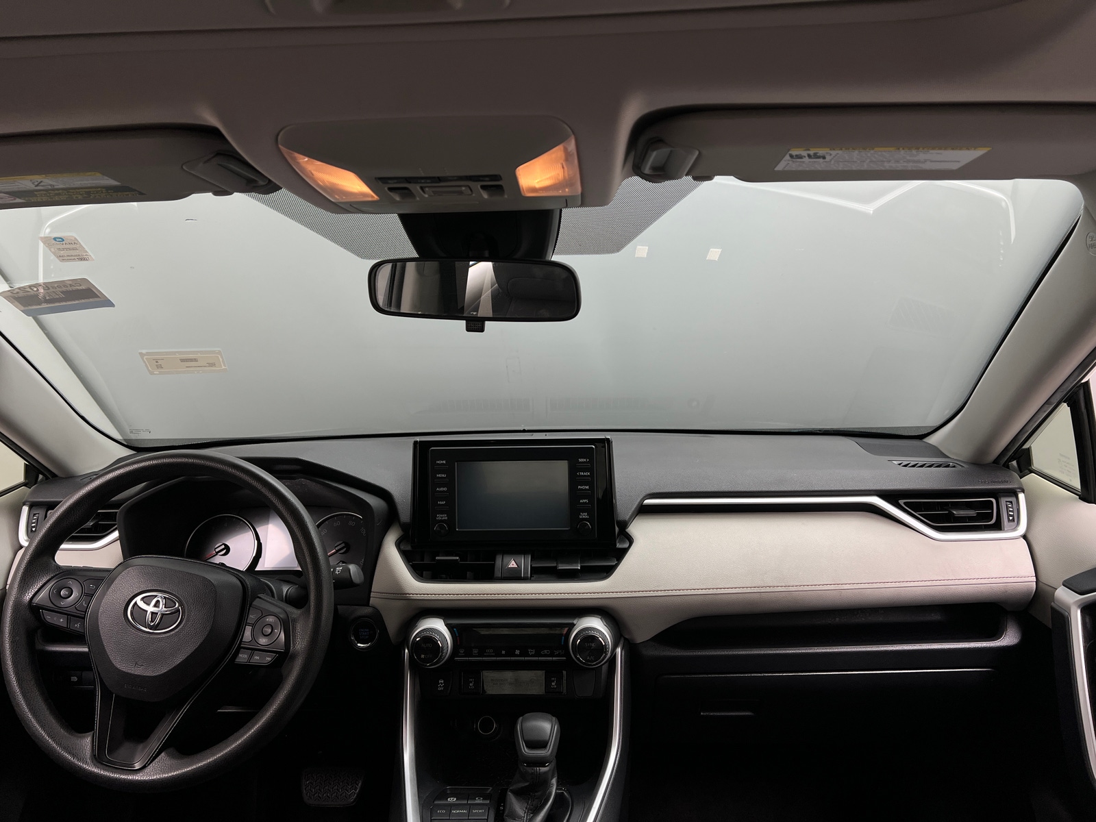 Thumbnail: 2019 Toyota RAV4 - 3