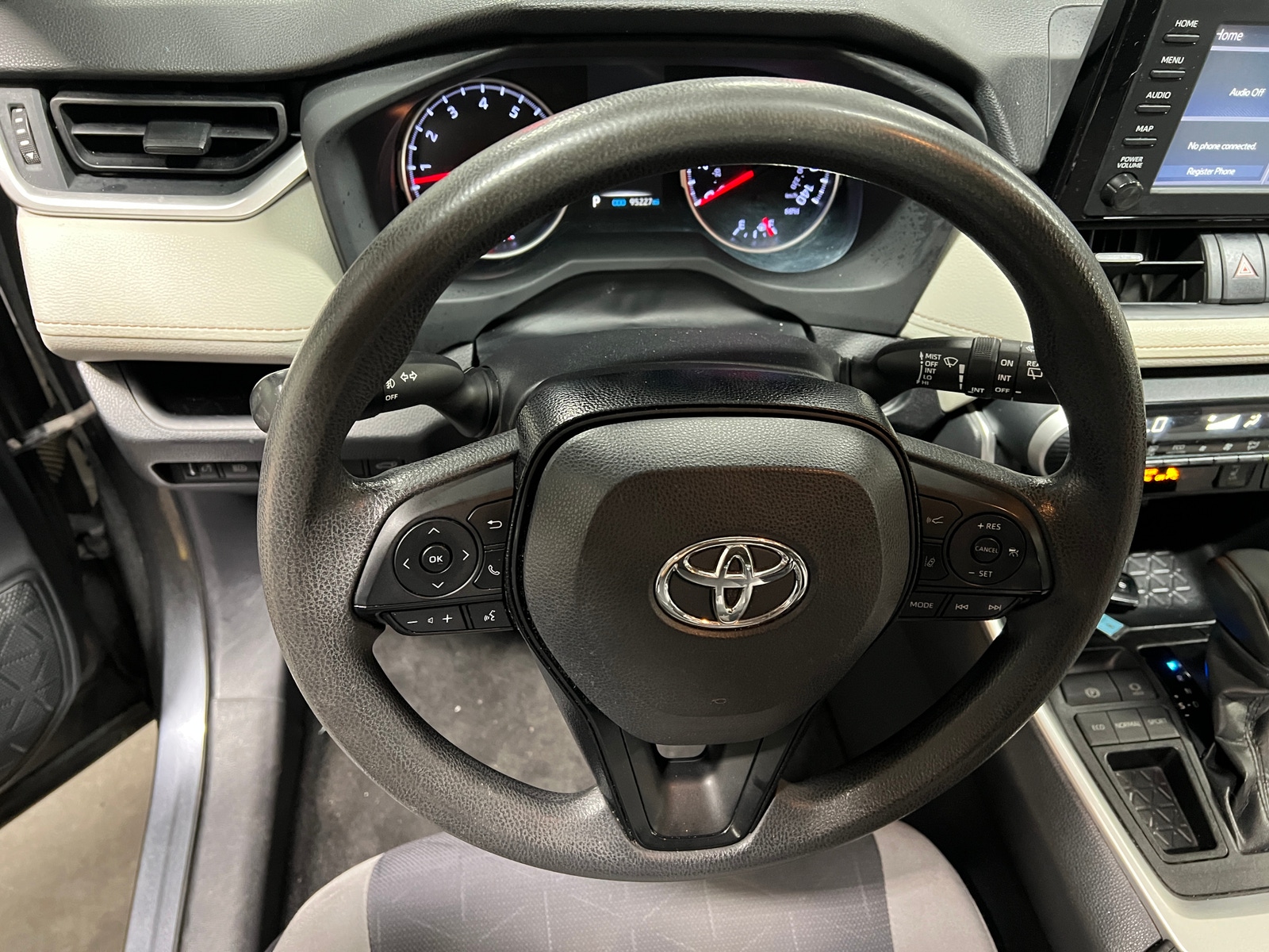 Thumbnail: 2019 Toyota RAV4 - 5