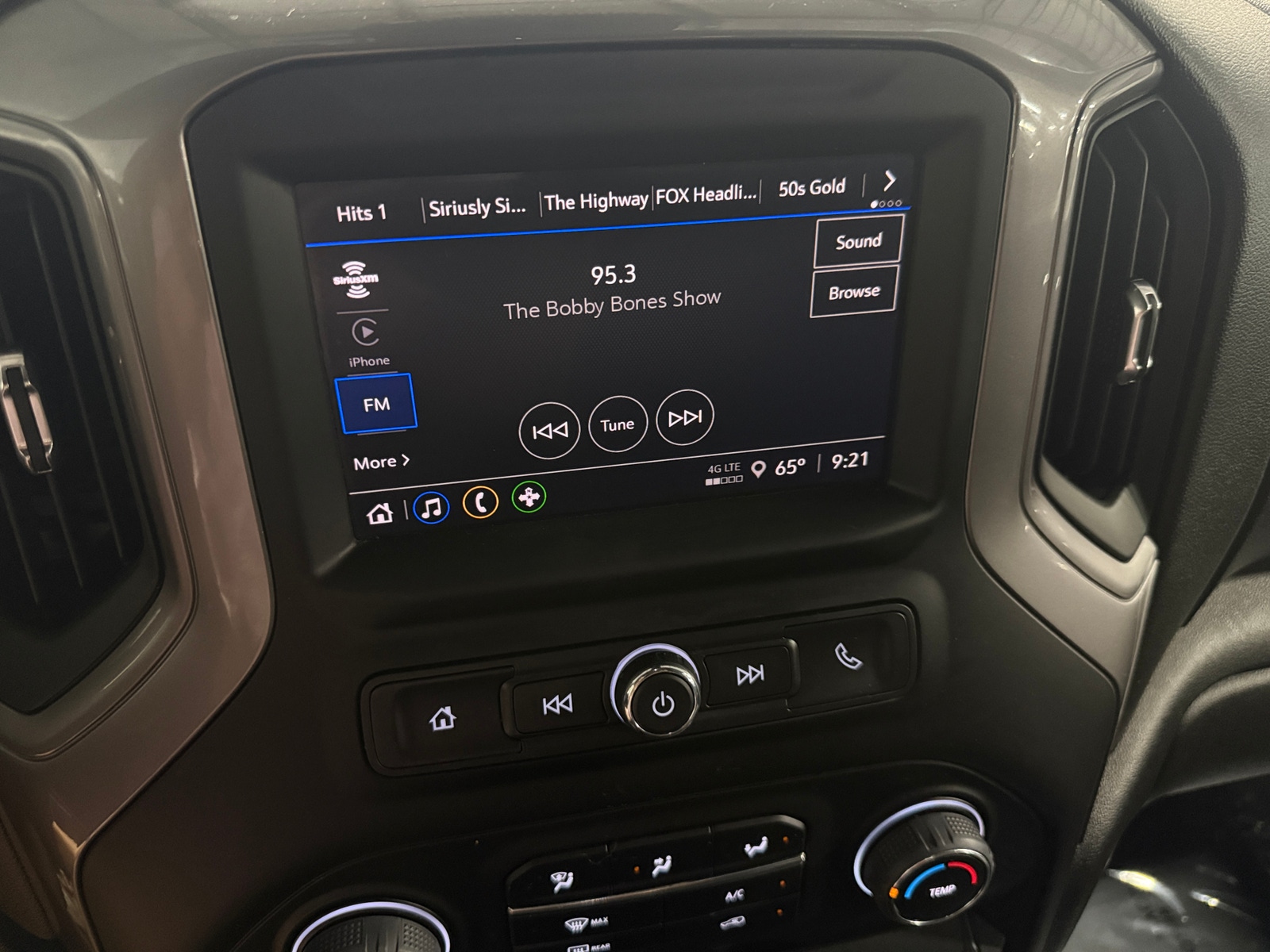 Thumbnail: 2022 Chevrolet Silverado 1500 - 4
