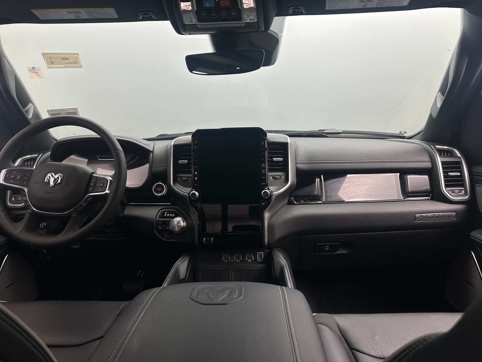 Thumbnail: 2025 RAM 1500 - 2