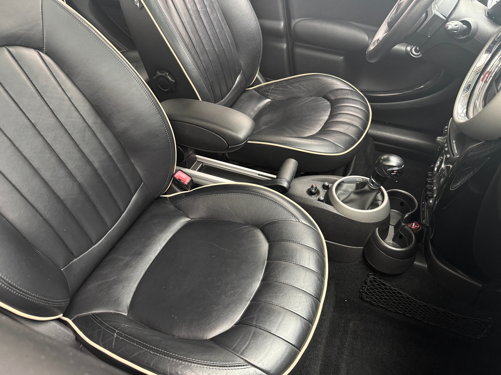 Thumbnail: 2012 MINI Cooper Countryman - 2