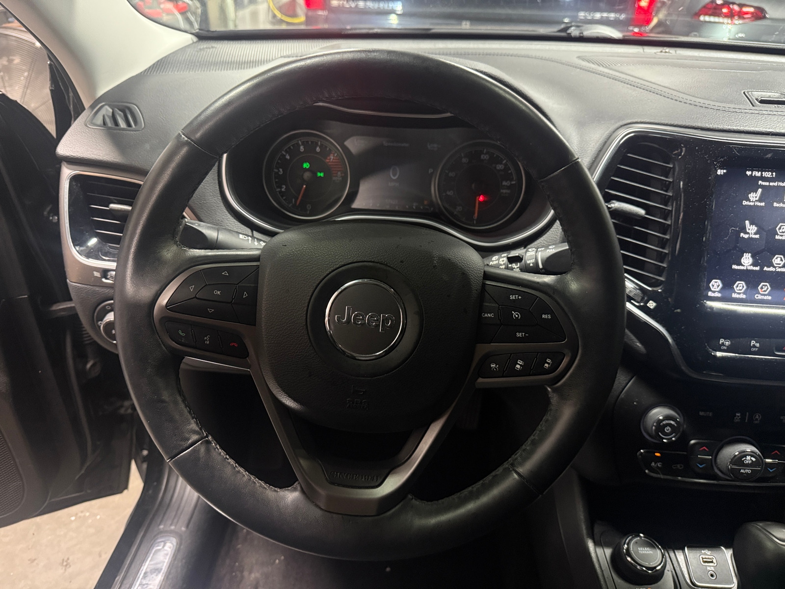 Thumbnail: 2019 Jeep Cherokee - 4