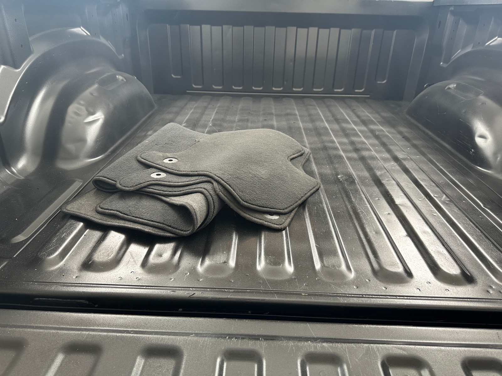 Thumbnail: 2025 RAM 1500 - 6
