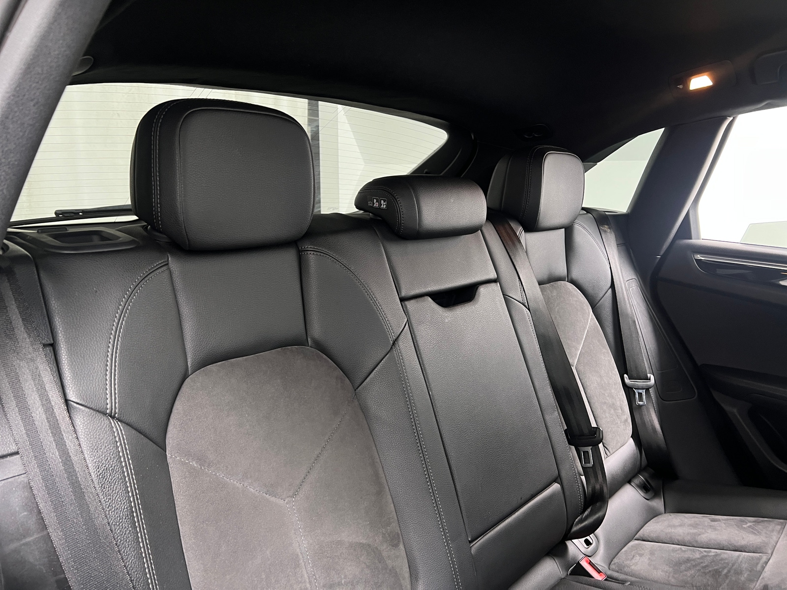 Thumbnail: 2015 Porsche Macan - 6