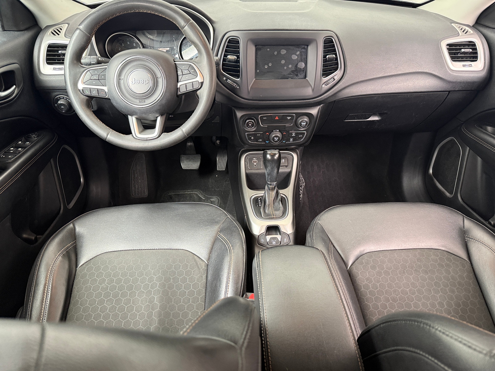 Thumbnail: 2021 Jeep Compass - 3