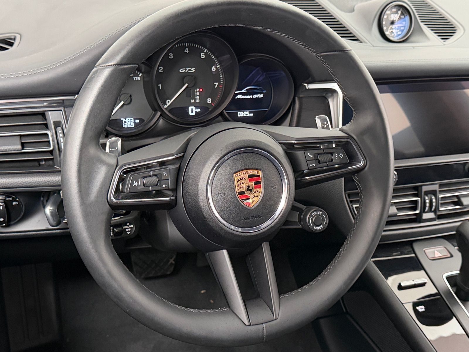 Thumbnail: 2025 Porsche Macan - 4