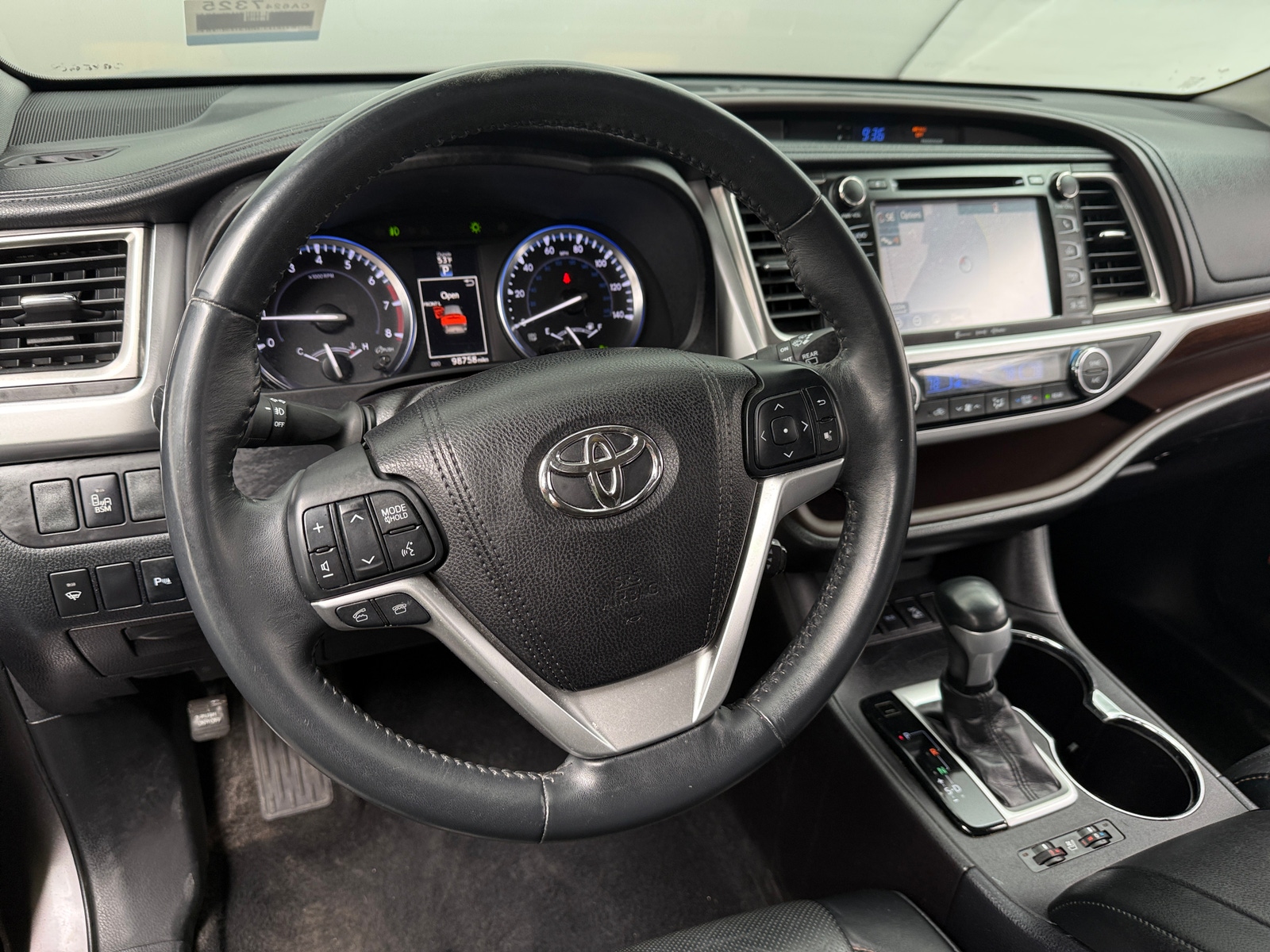 Thumbnail: 2016 Toyota Highlander - 4