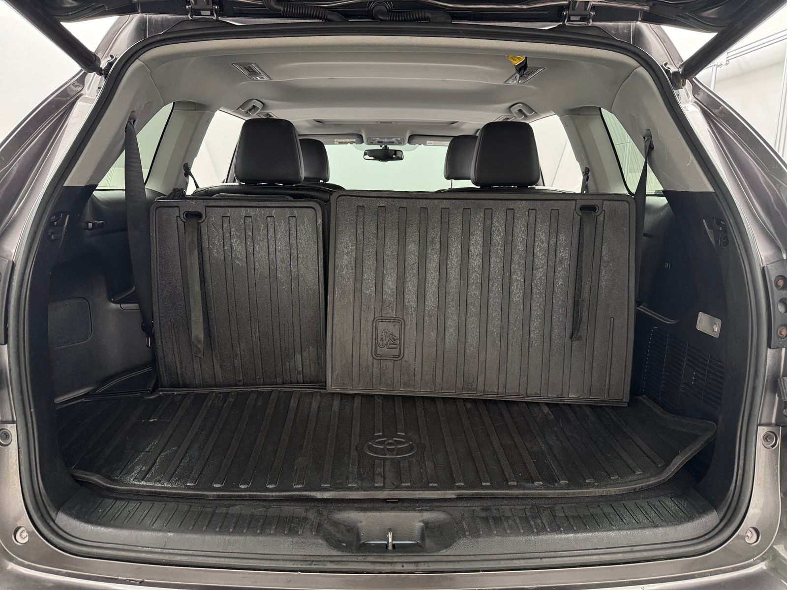 Thumbnail: 2016 Toyota Highlander - 6