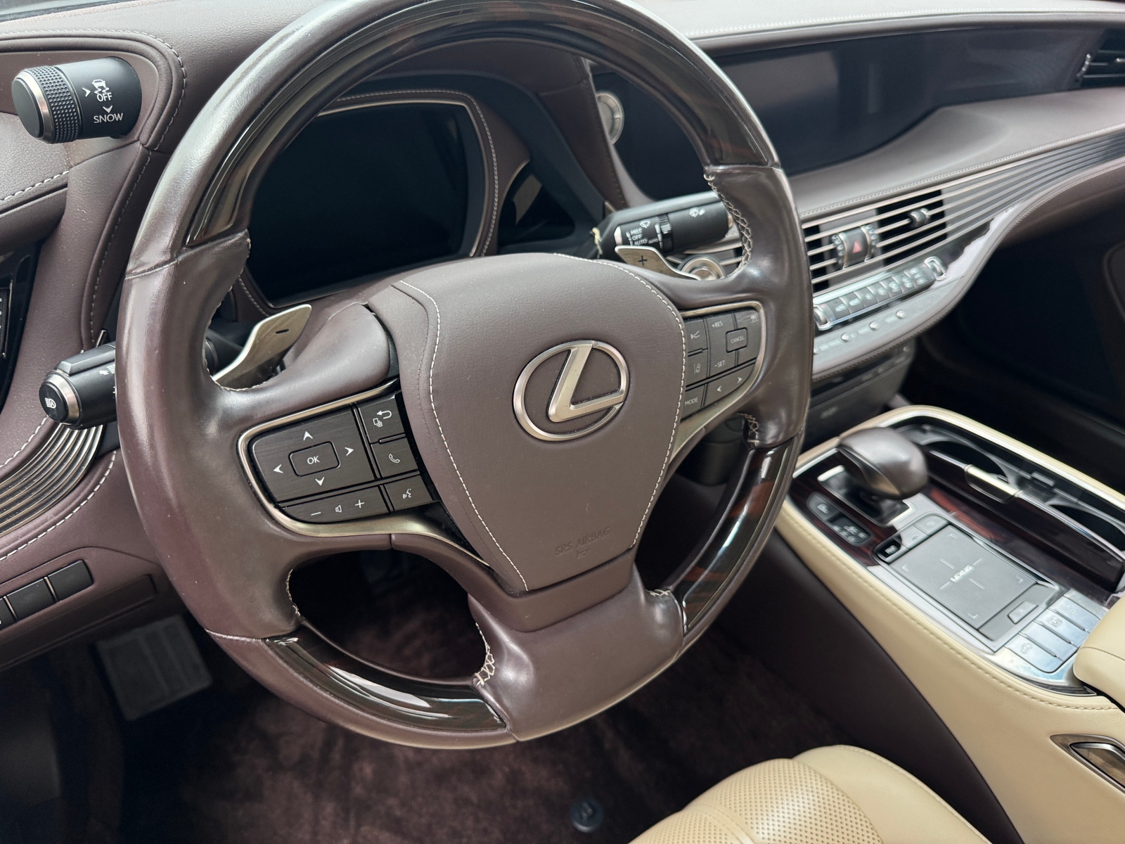 Thumbnail: 2019 Lexus LS - 4