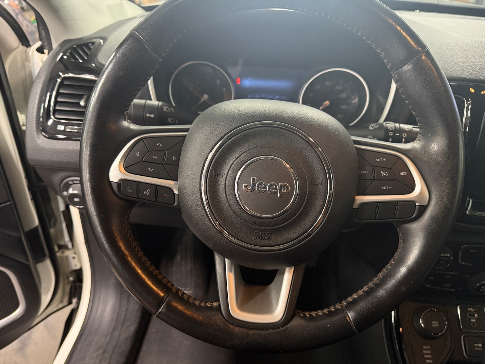 Thumbnail: 2020 Jeep Compass - 4