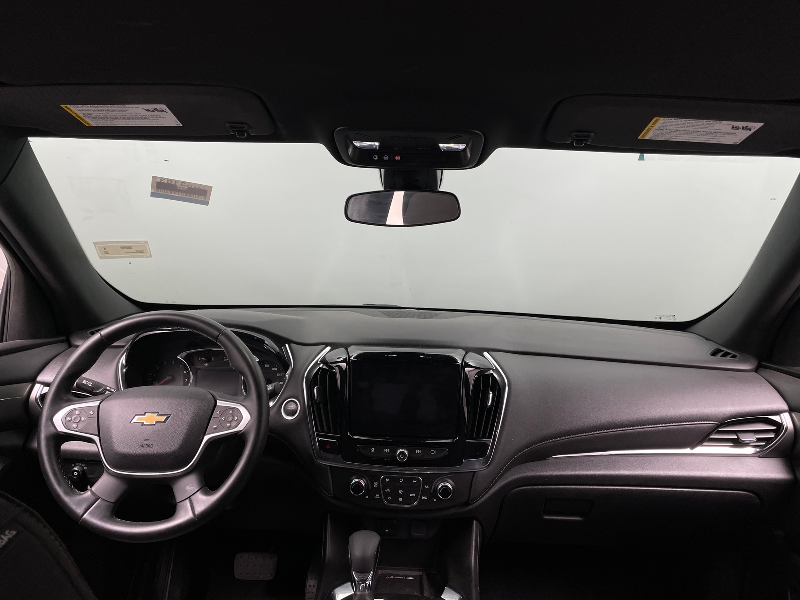 Thumbnail: 2023 Chevrolet Traverse - 3