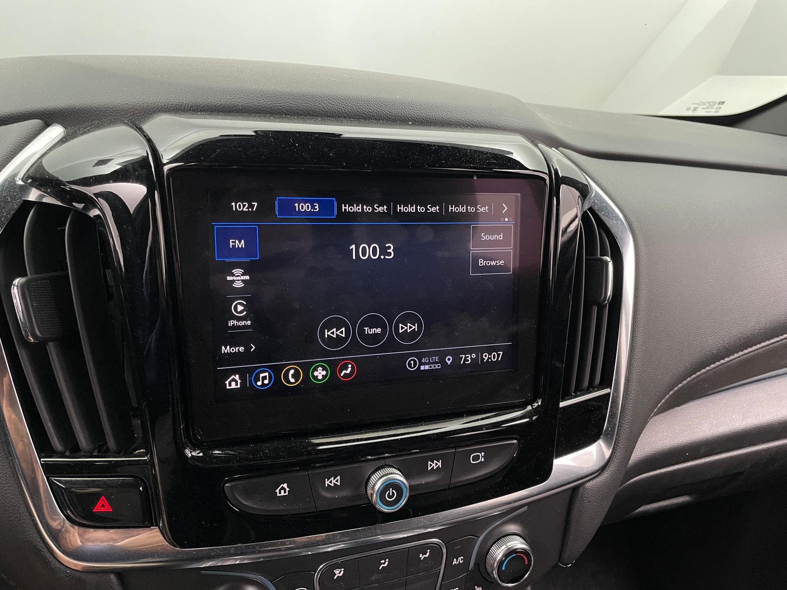 Thumbnail: 2023 Chevrolet Traverse - 4