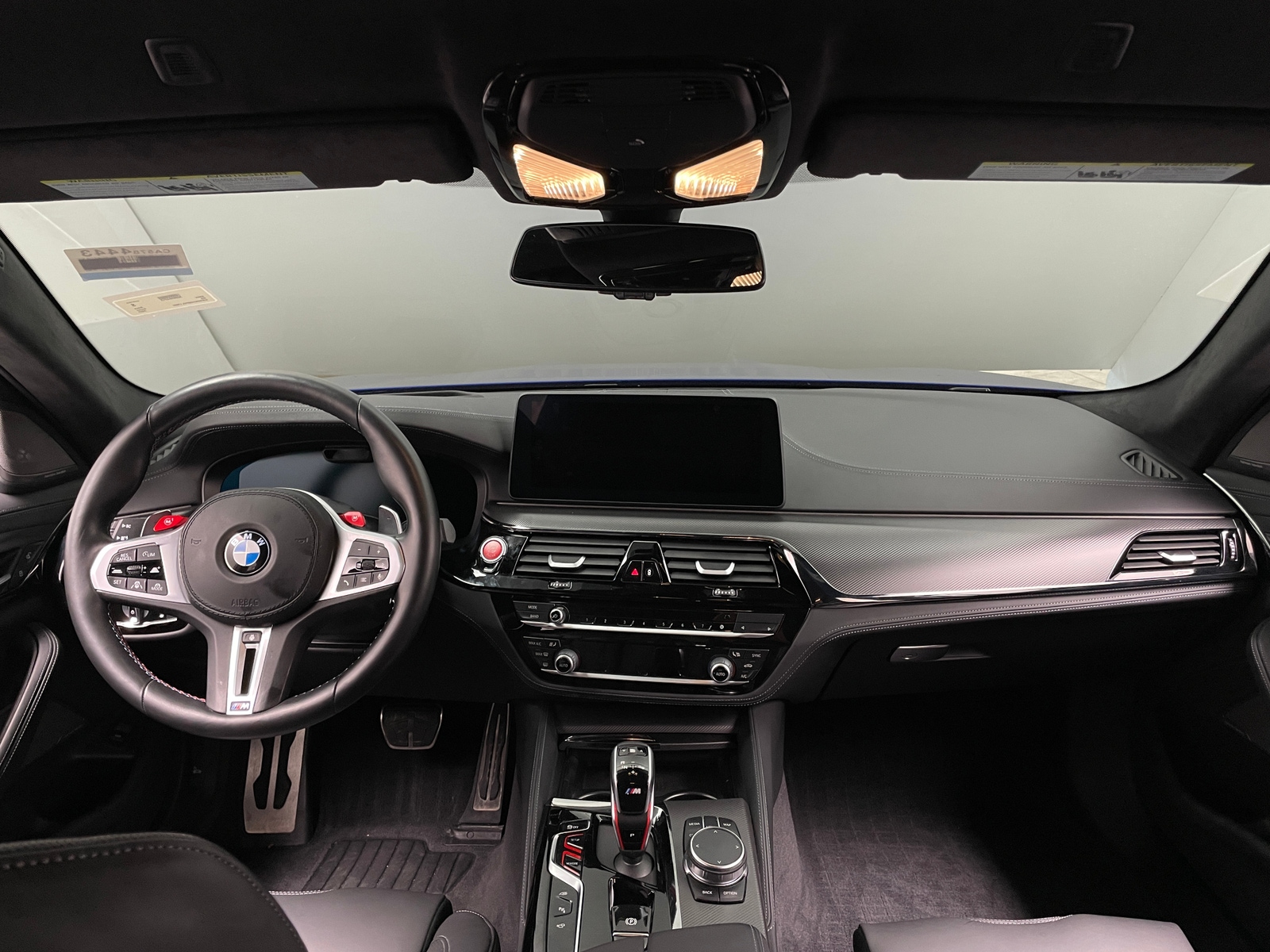 Thumbnail: 2023 BMW M5 - 2