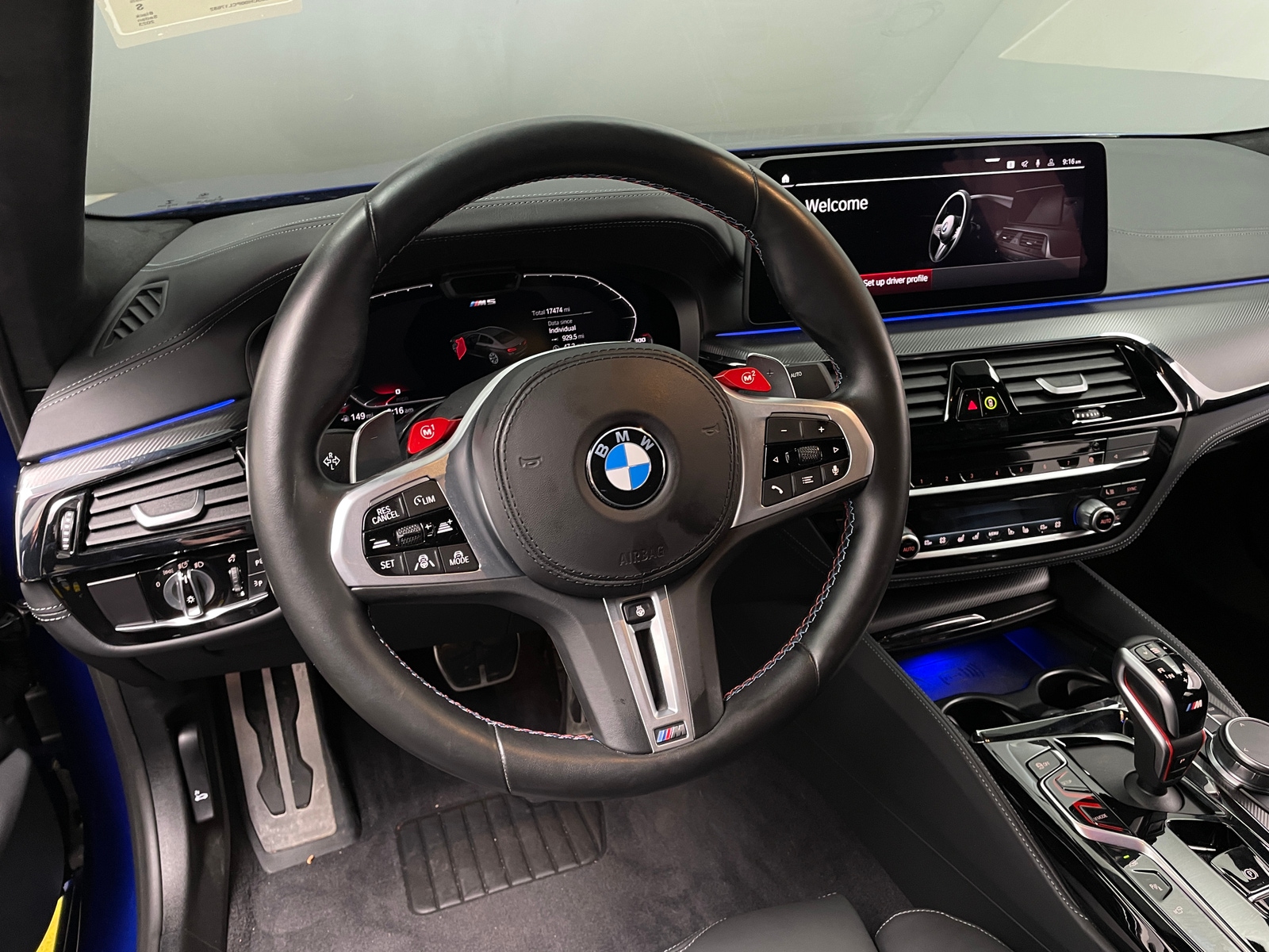Thumbnail: 2023 BMW M5 - 4