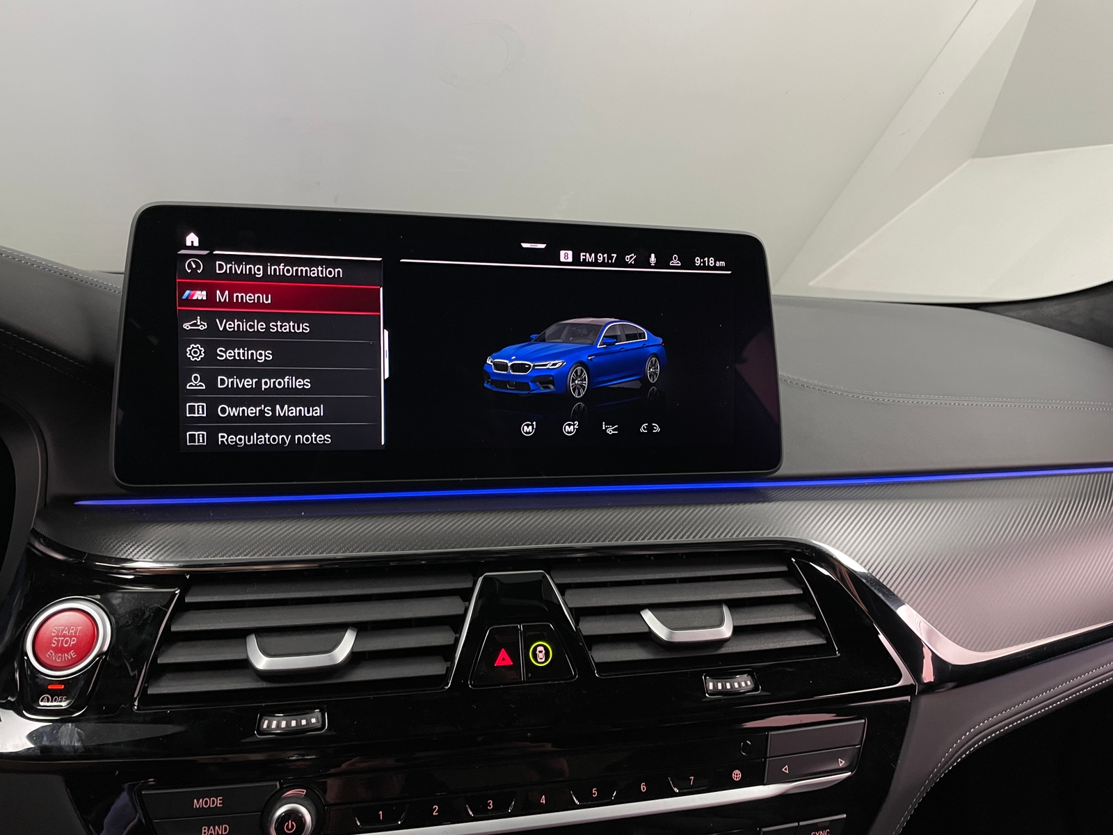 Thumbnail: 2023 BMW M5 - 3