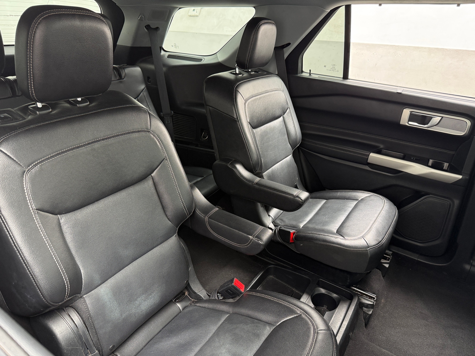 Thumbnail: 2021 Ford Explorer - 5