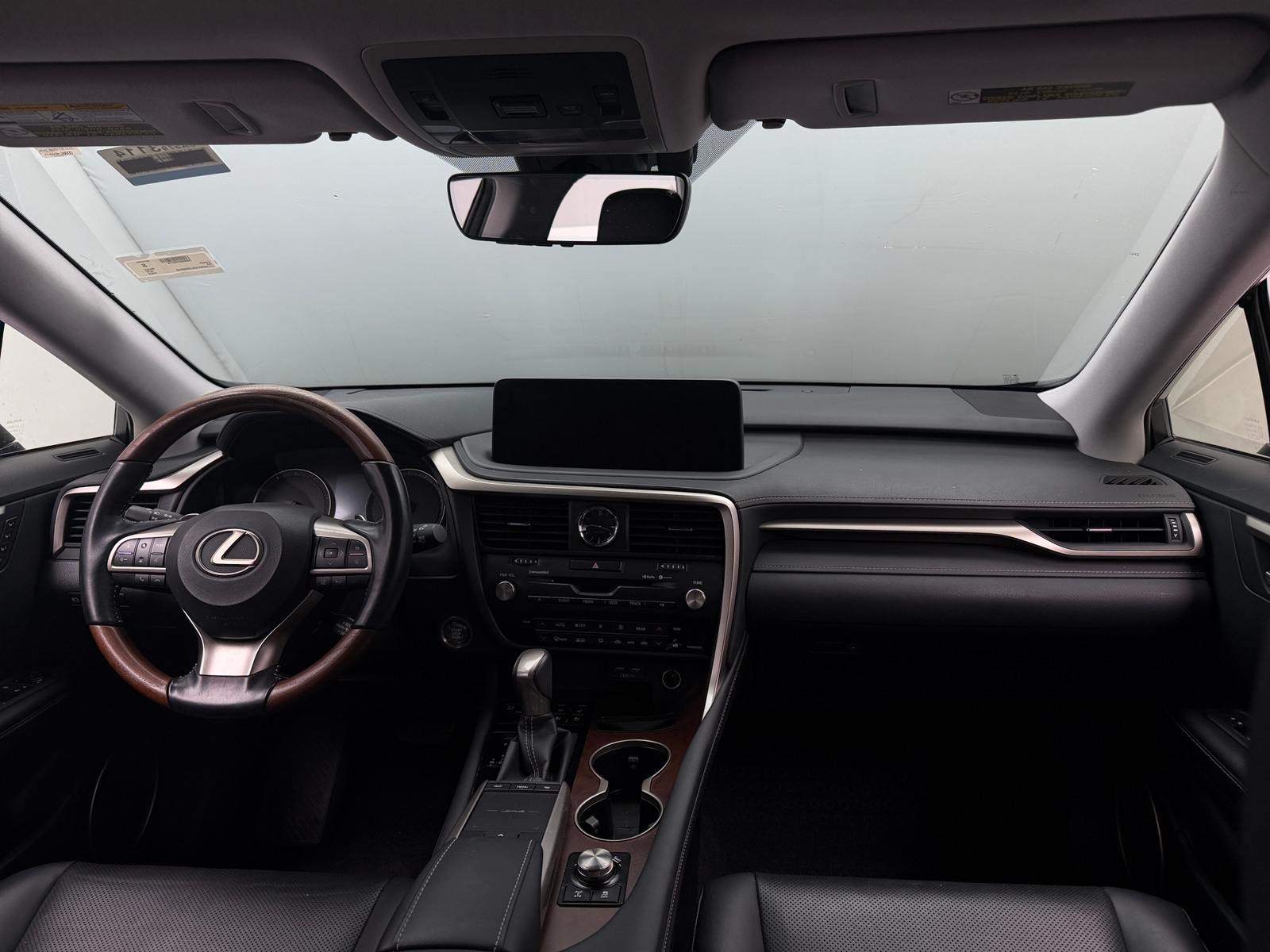 Thumbnail: 2020 Lexus RX - 3