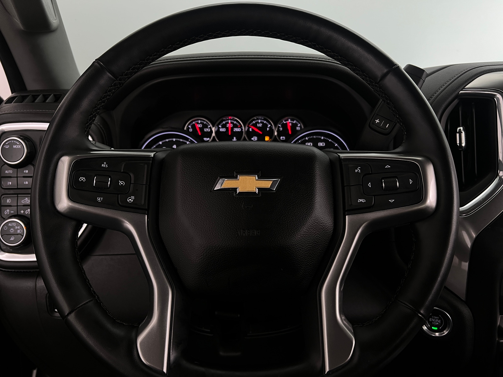 Thumbnail: 2023 Chevrolet Silverado 2500 - 4