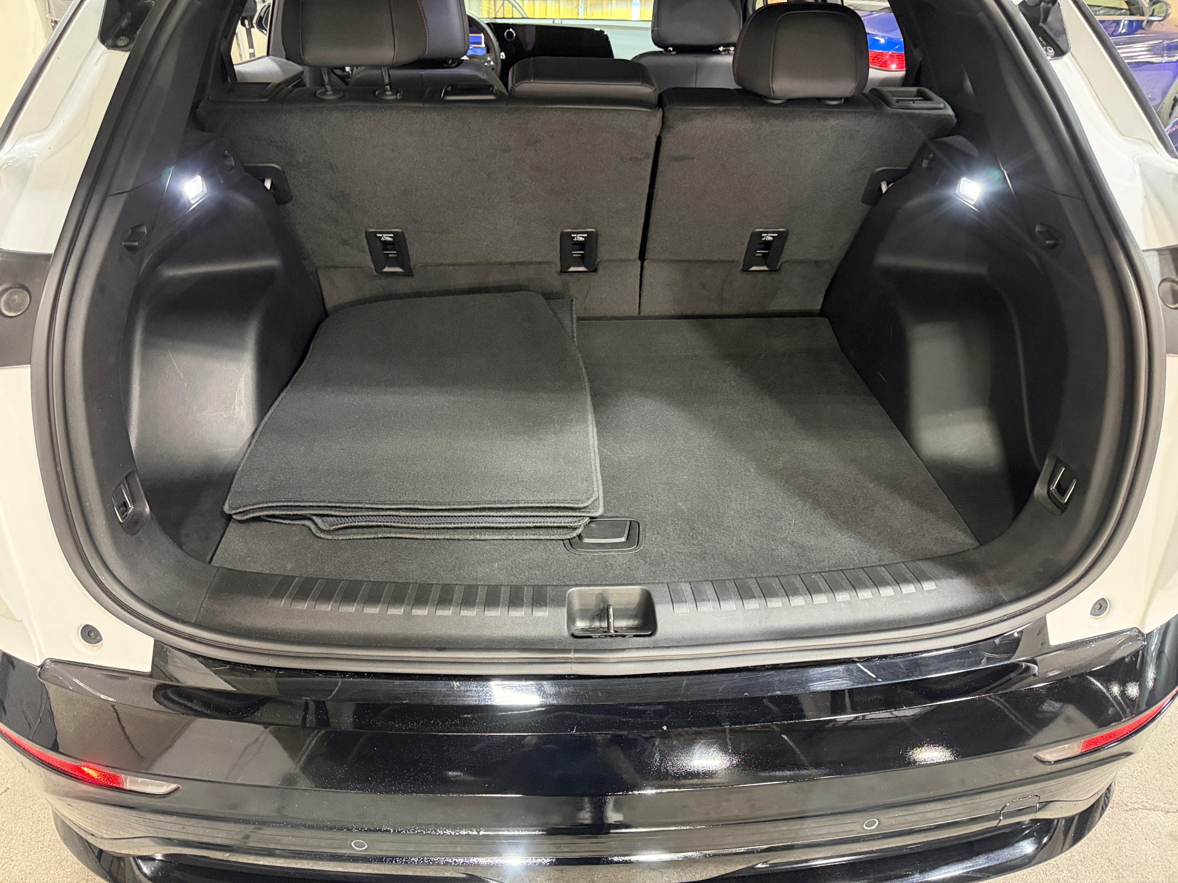 Used 2024 Chevrolet Blazer EV RS with VIN 3GNKDCRJ5RS166263 for sale in Auburn, WA
