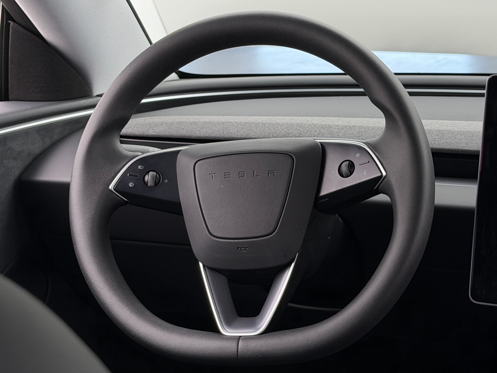 Thumbnail: 2026 Tesla Model 3 - 4