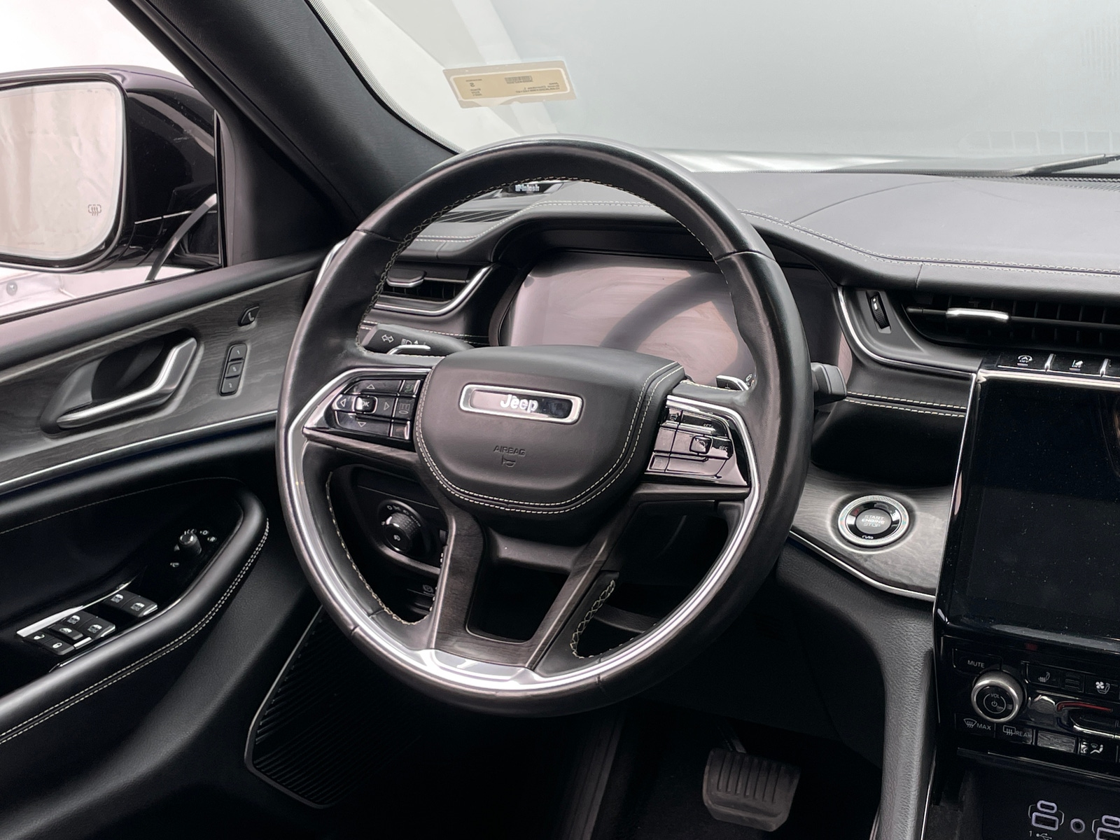 Thumbnail: 2021 Jeep Grand Cherokee L - 4