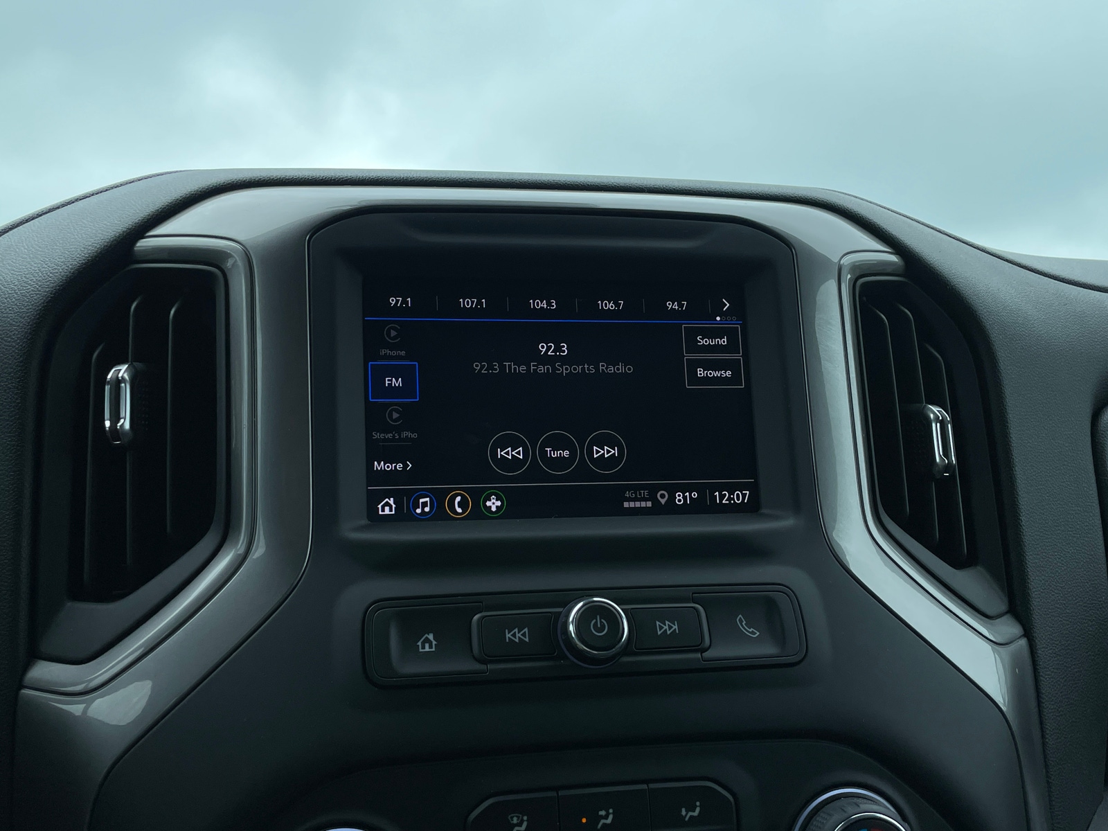 Thumbnail: 2024 Chevrolet Silverado 2500 - 3