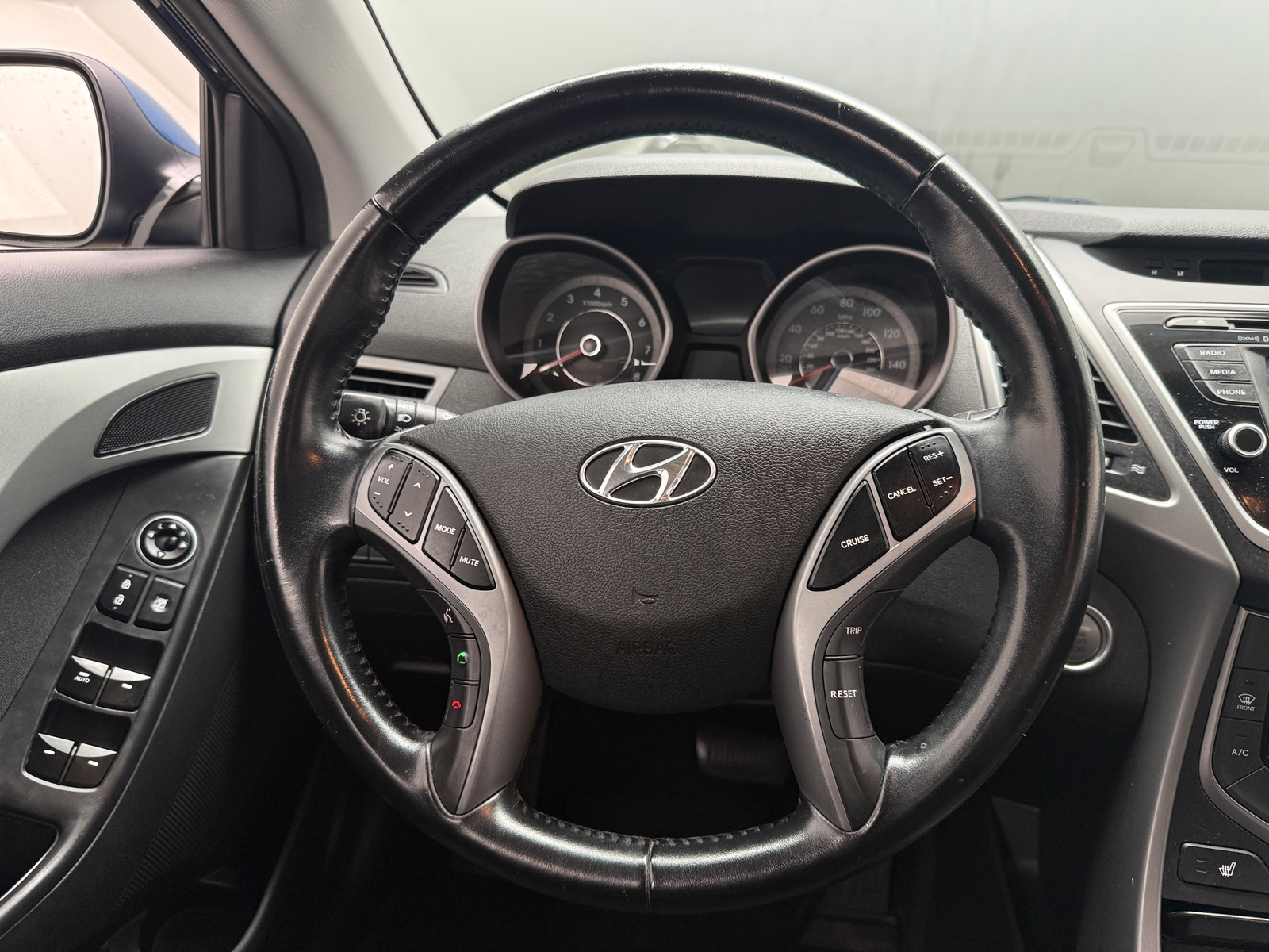 Thumbnail: 2016 Hyundai Elantra - 5