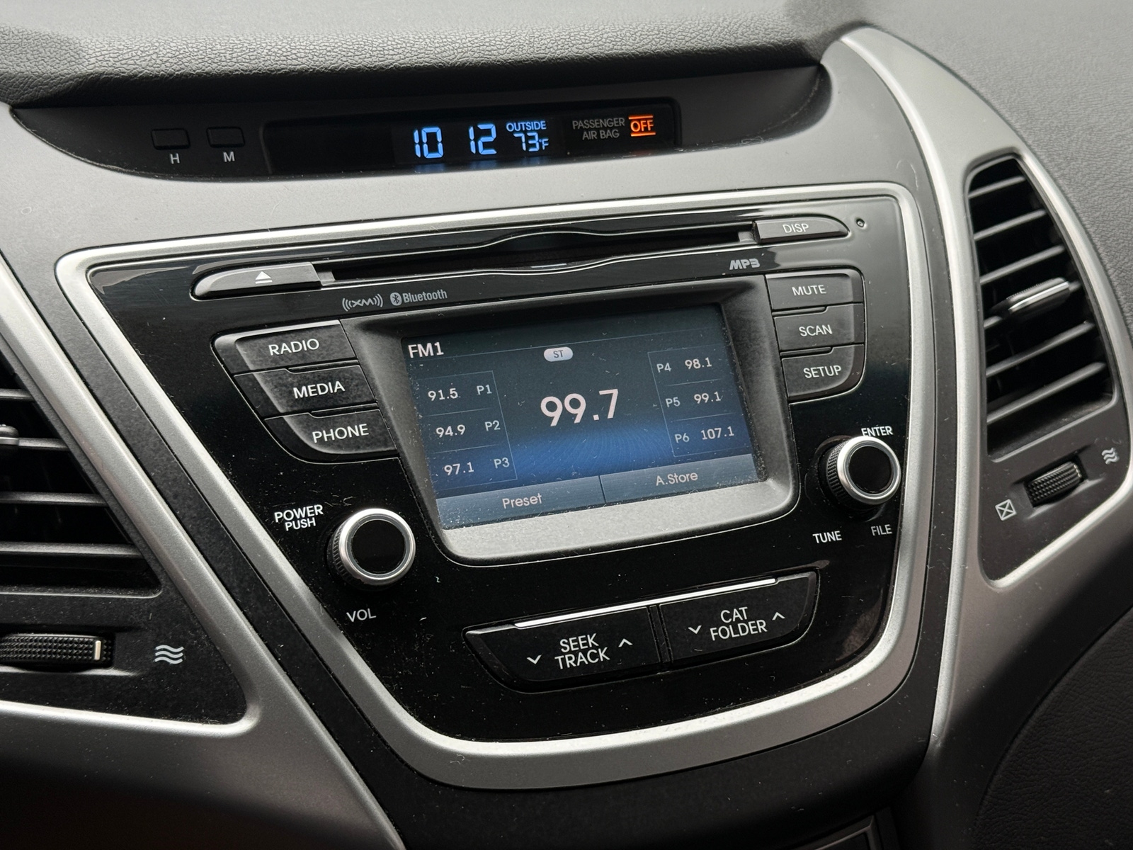 Thumbnail: 2016 Hyundai Elantra - 4
