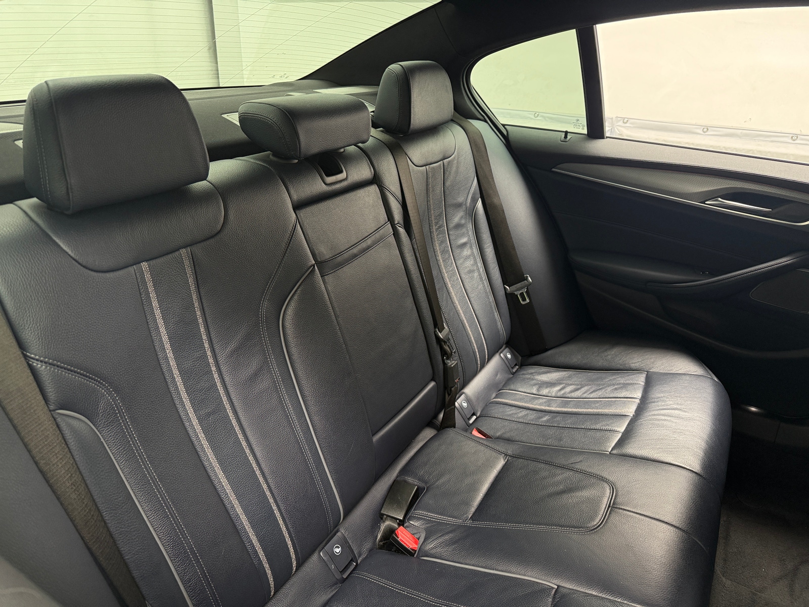 Thumbnail: 2018 BMW 5 Series - 5