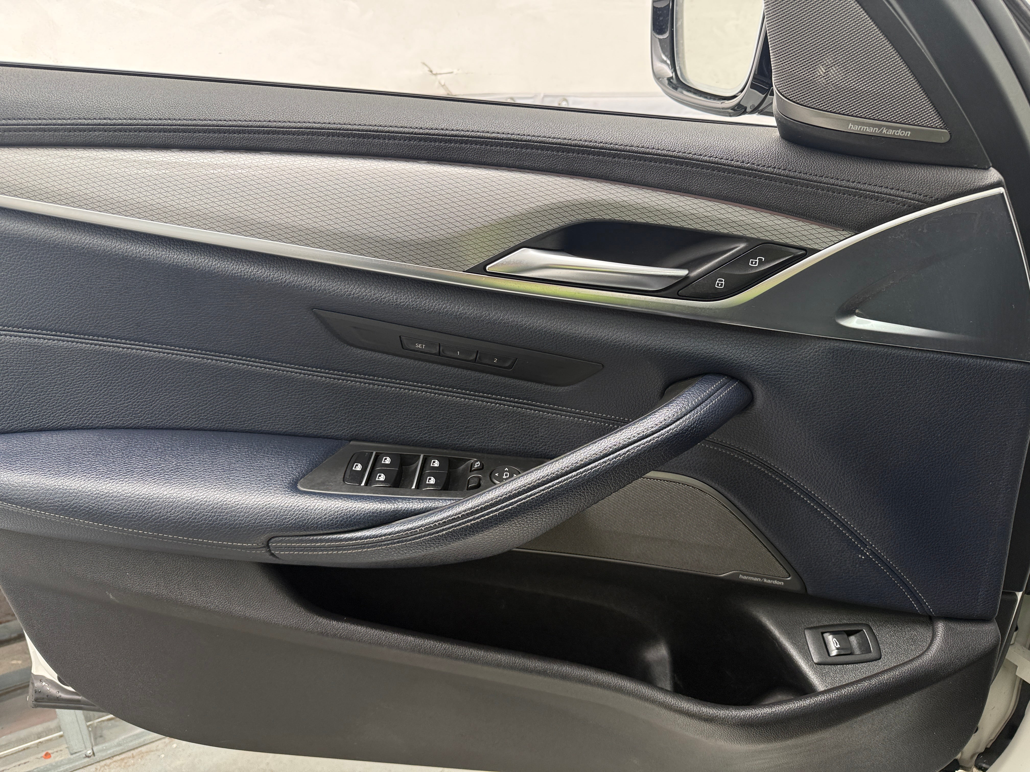 2018 BMW 5 Series M550i