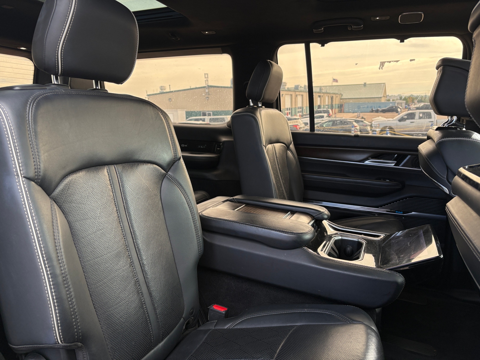 Thumbnail: 2023 Jeep Grand Wagoneer - 5
