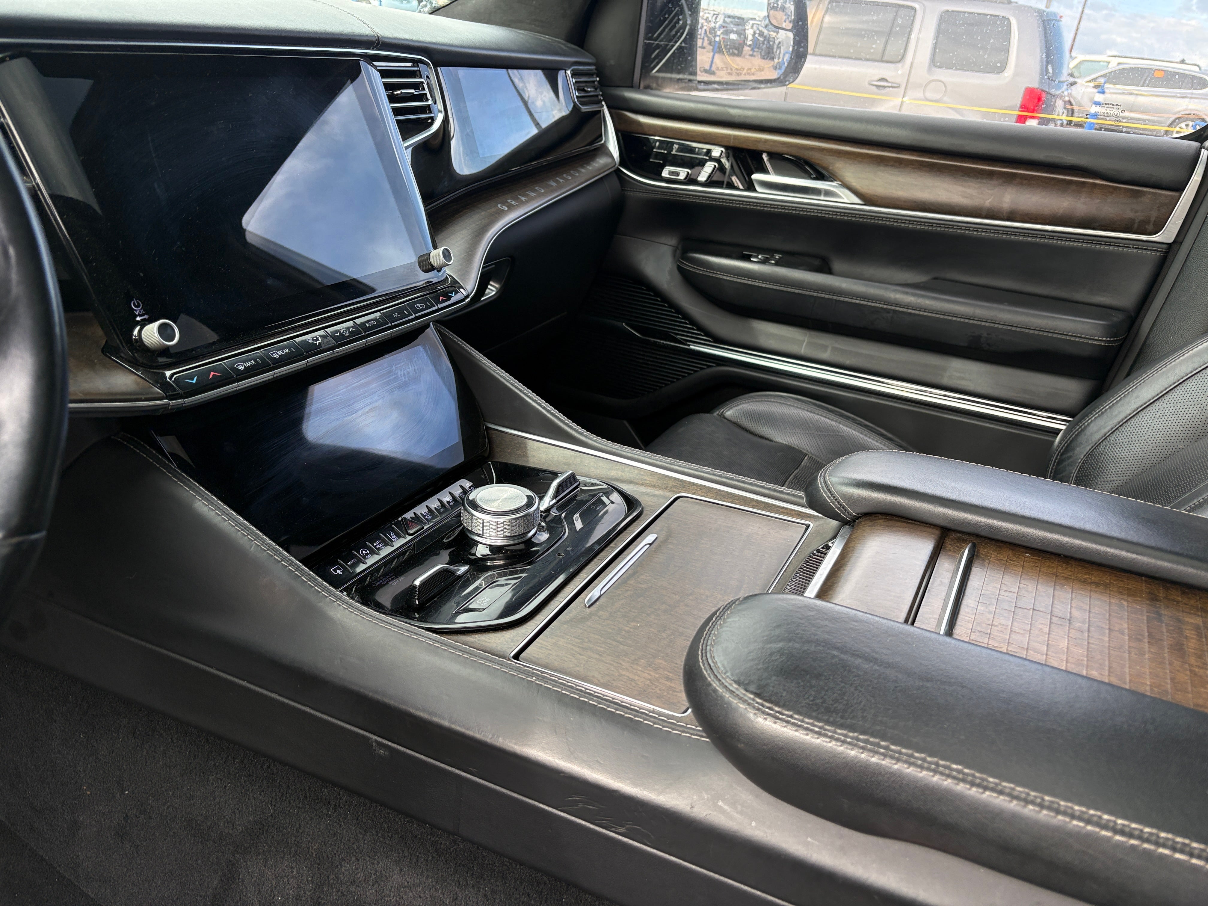 2023 Jeep Grand Wagoneer