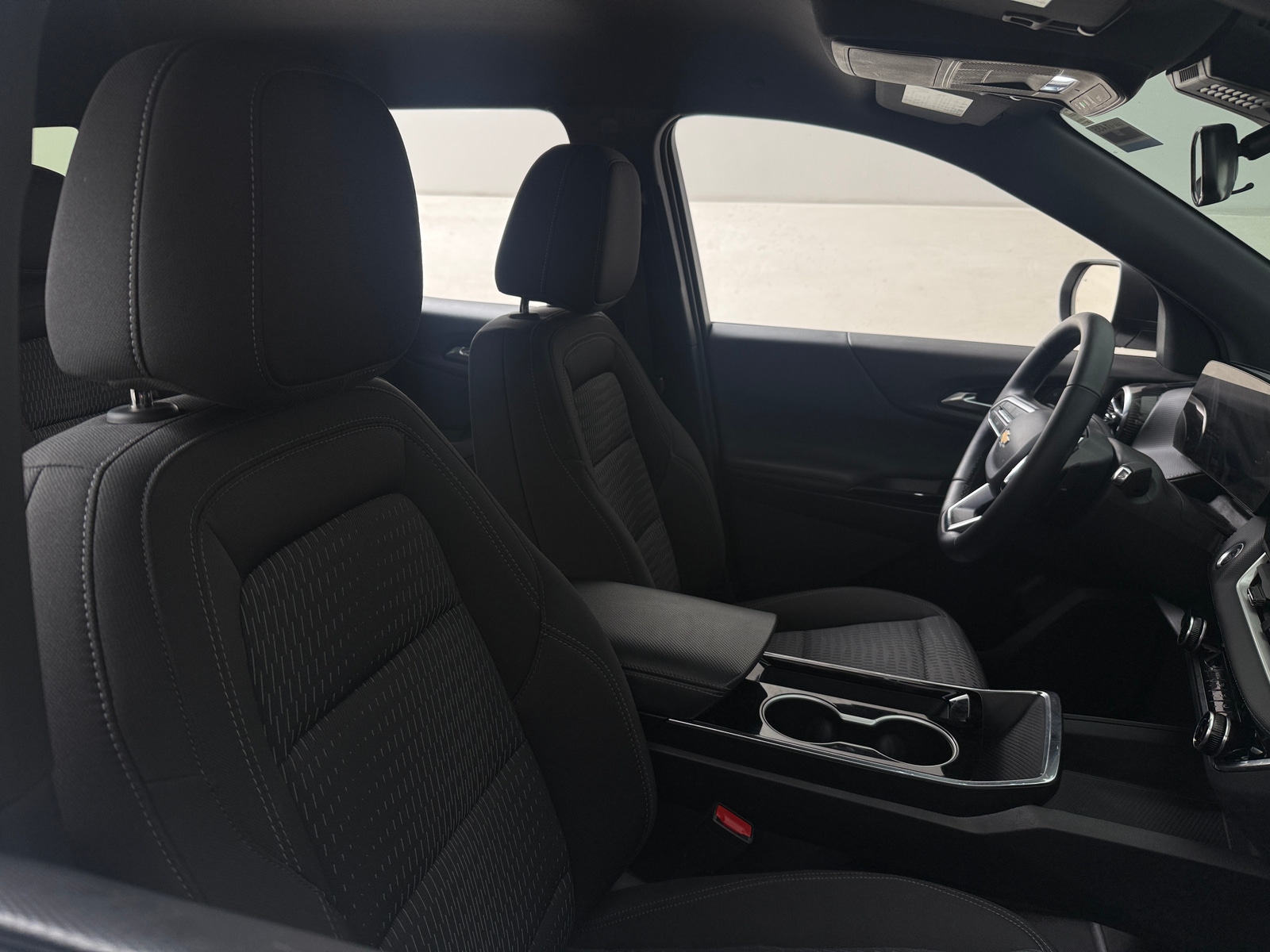 Thumbnail: 2025 Chevrolet Equinox - 2