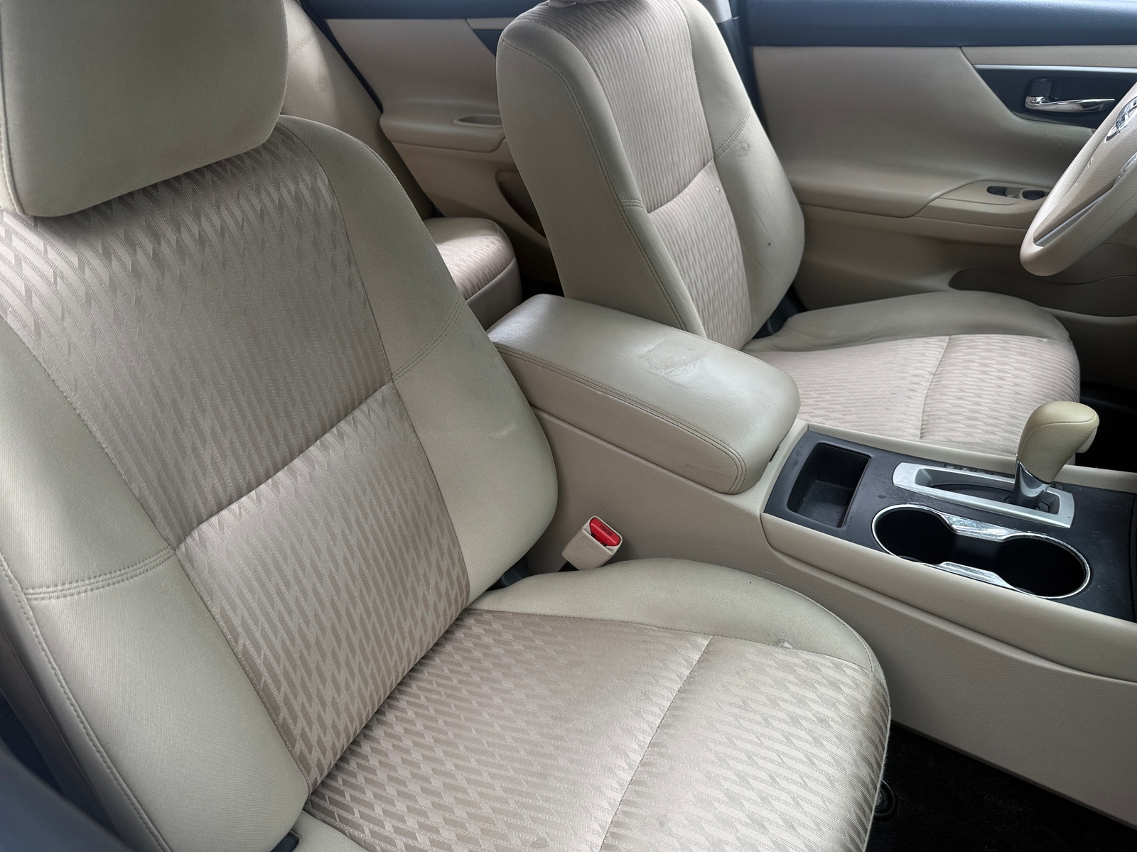 Thumbnail: 2016 Nissan Altima - 2