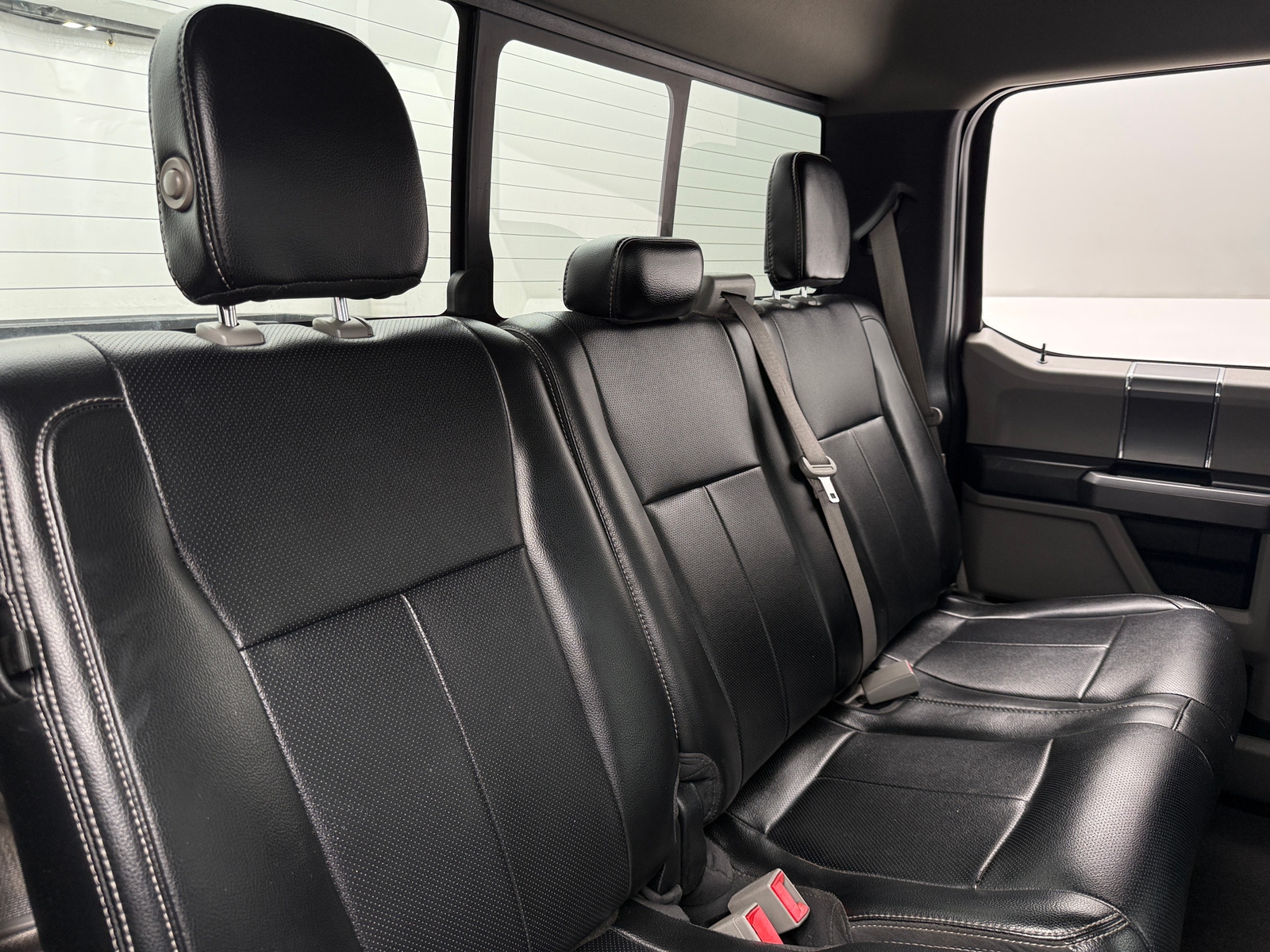 Thumbnail: 2018 Ford Econoline - 6