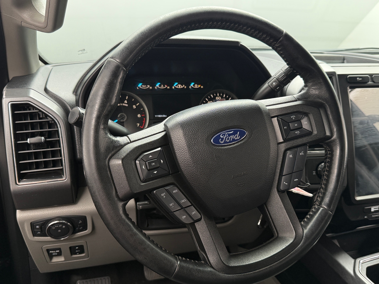 Thumbnail: 2018 Ford Econoline - 5