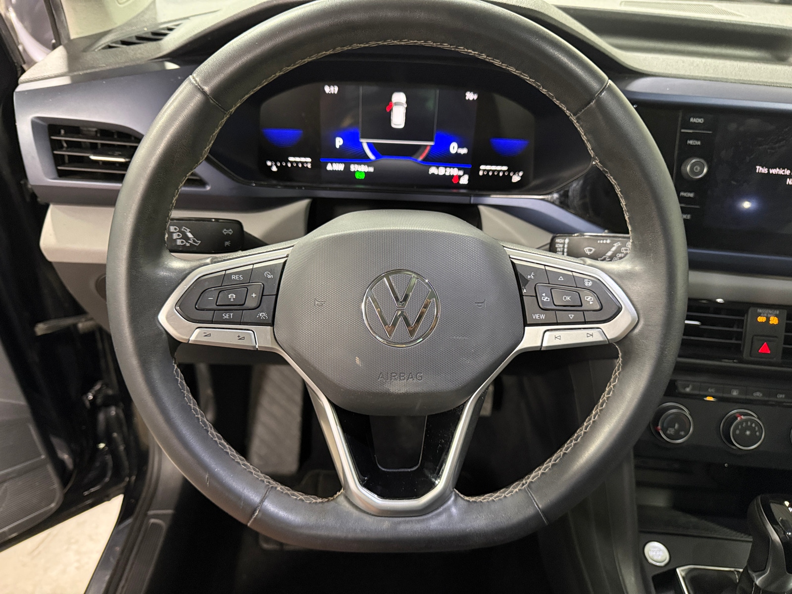 Thumbnail: 2022 Volkswagen Taos - 5