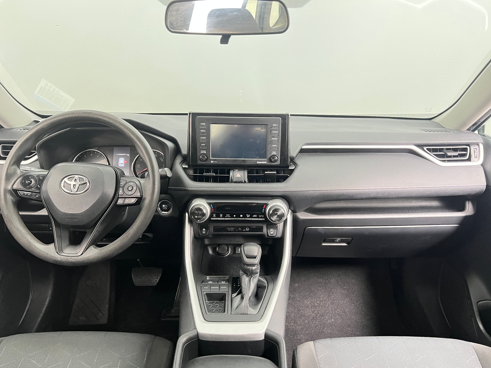 Thumbnail: 2022 Toyota RAV4 - 3