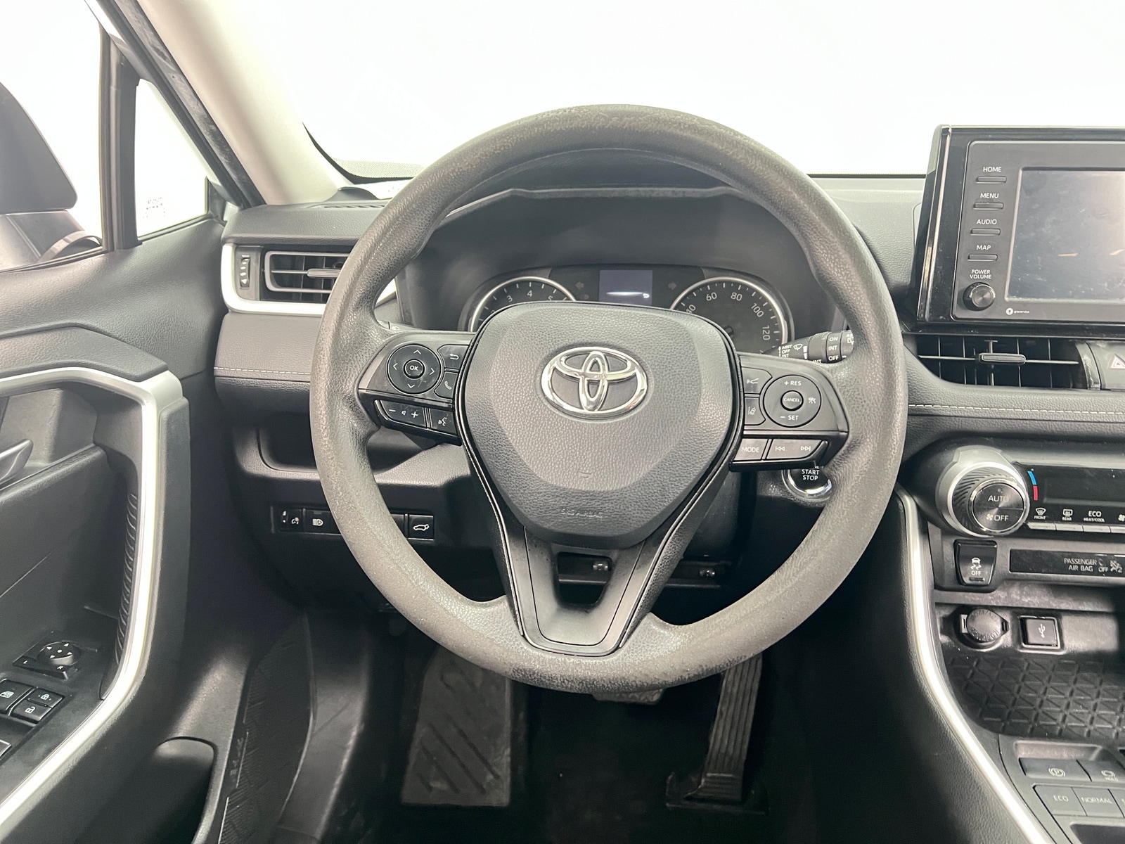 Thumbnail: 2022 Toyota RAV4 - 5