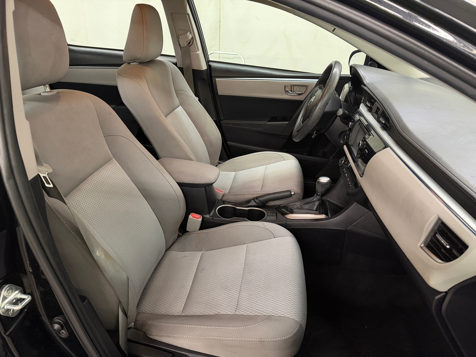 Thumbnail: 2016 Toyota Corolla - 2