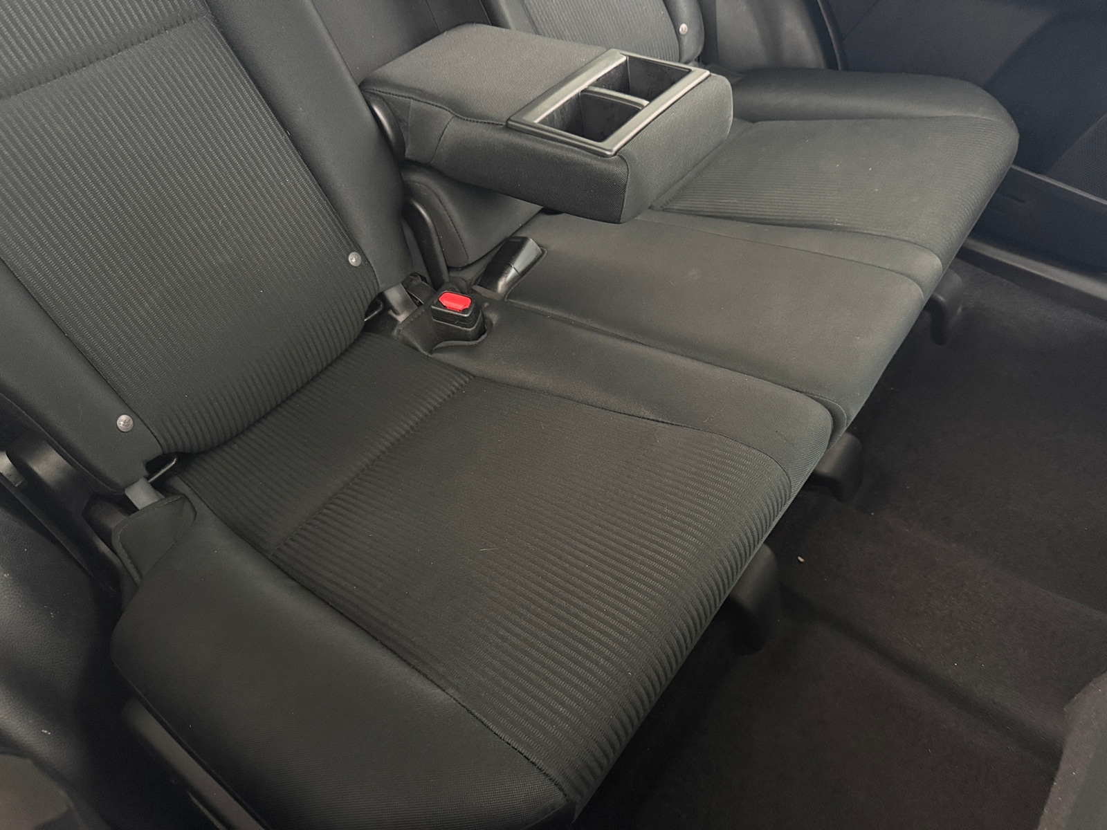Thumbnail: 2018 Toyota RAV4 - 6