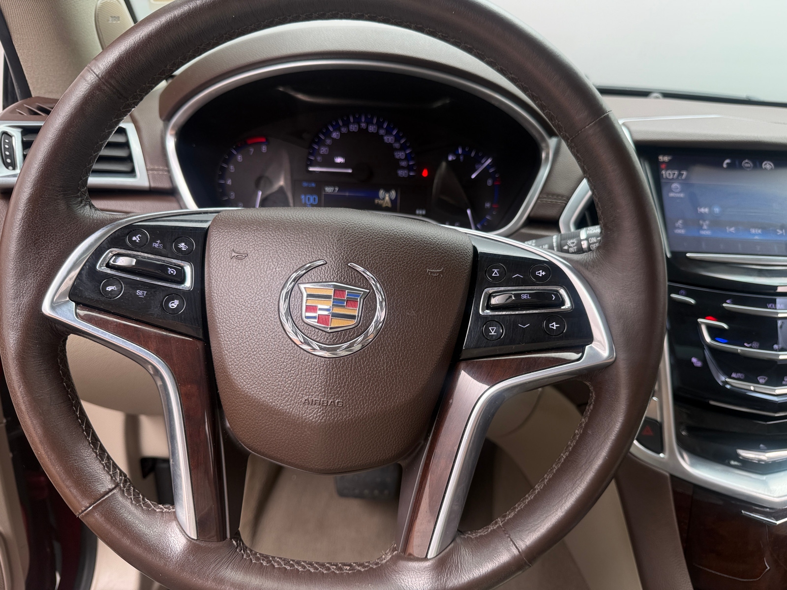 Thumbnail: 2015 Cadillac SRX - 4