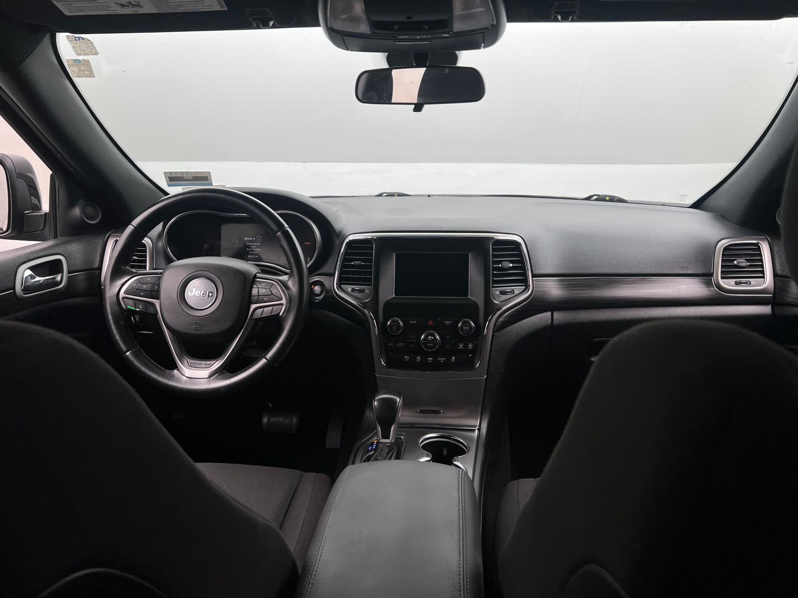 Thumbnail: 2020 Jeep Grand Cherokee - 3