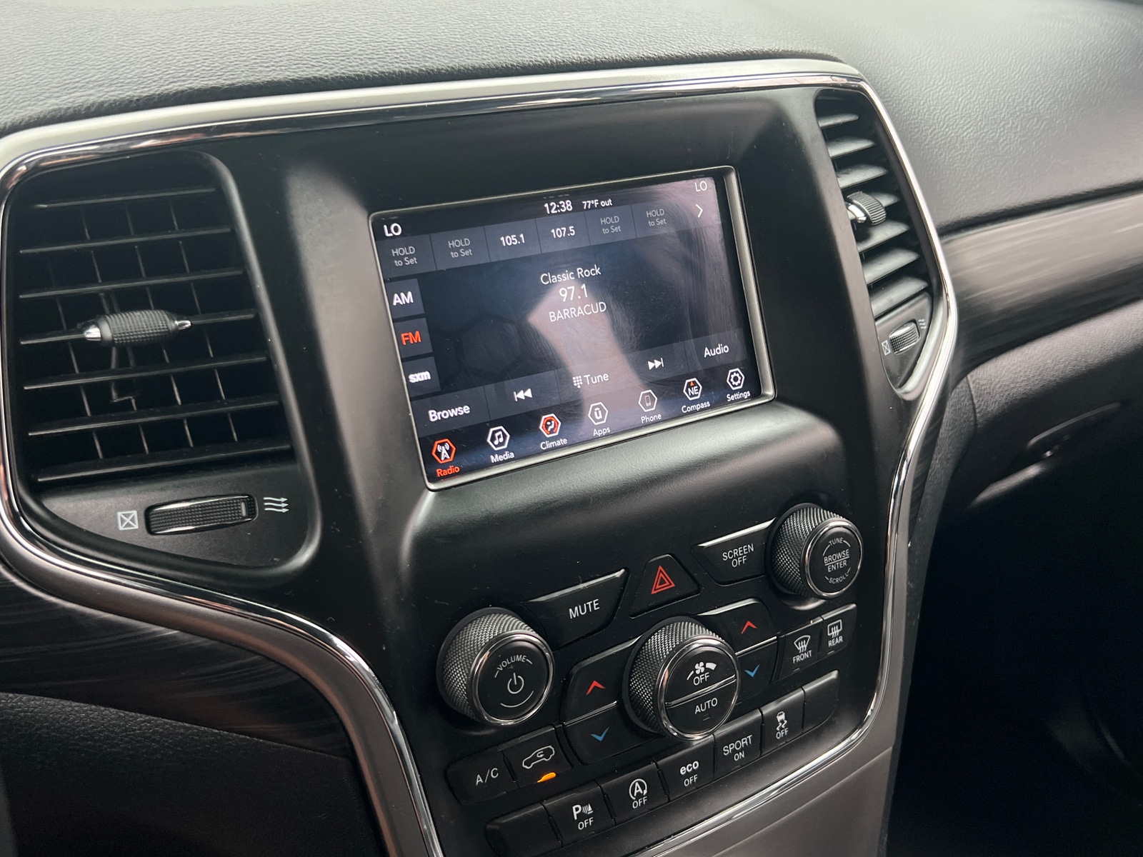 Thumbnail: 2020 Jeep Grand Cherokee - 4