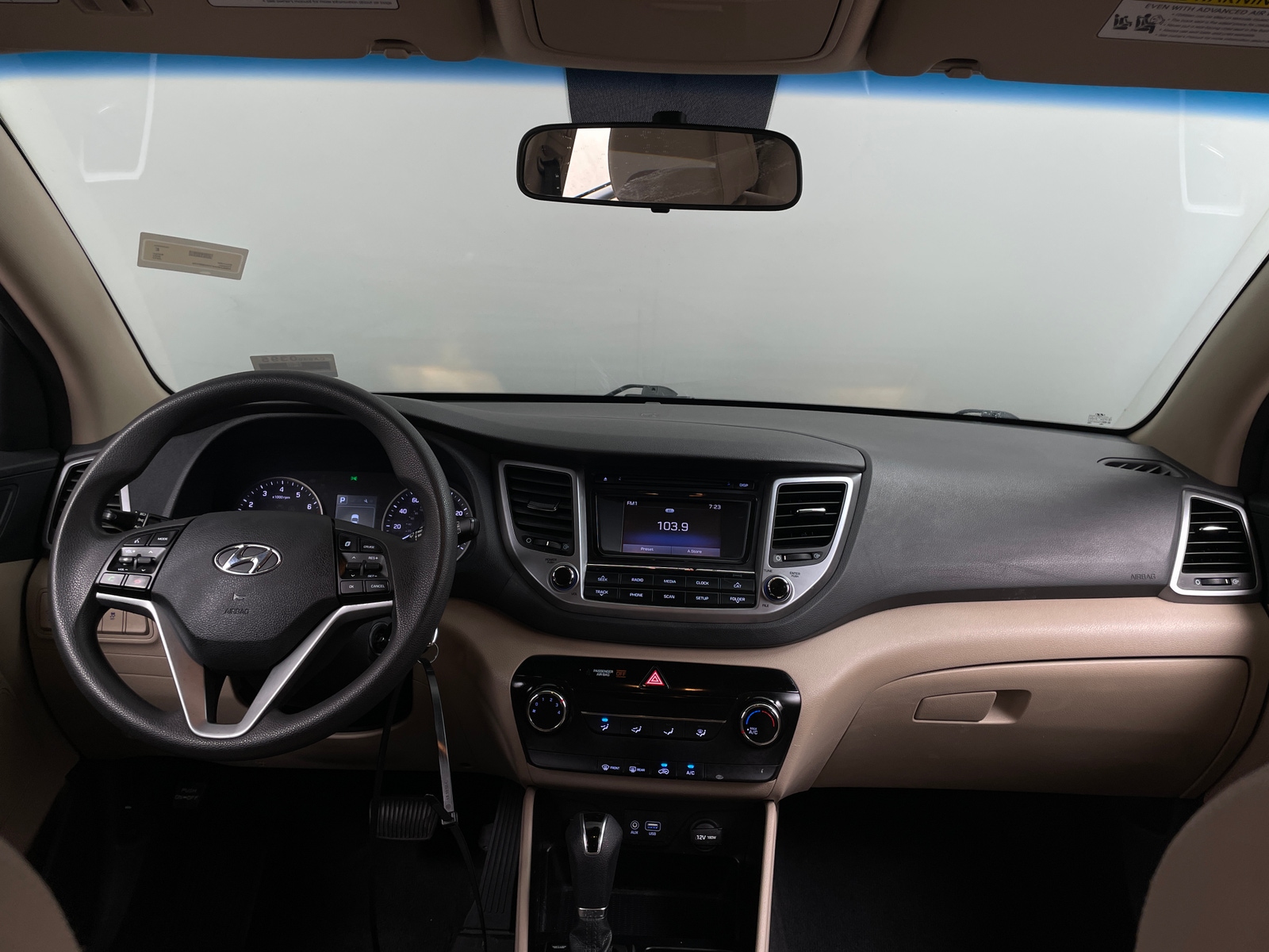 Thumbnail: 2017 Hyundai Tucson - 3