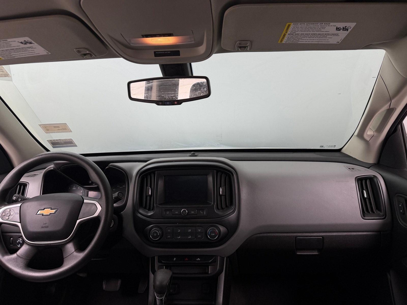 Thumbnail: 2022 Chevrolet Colorado - 3