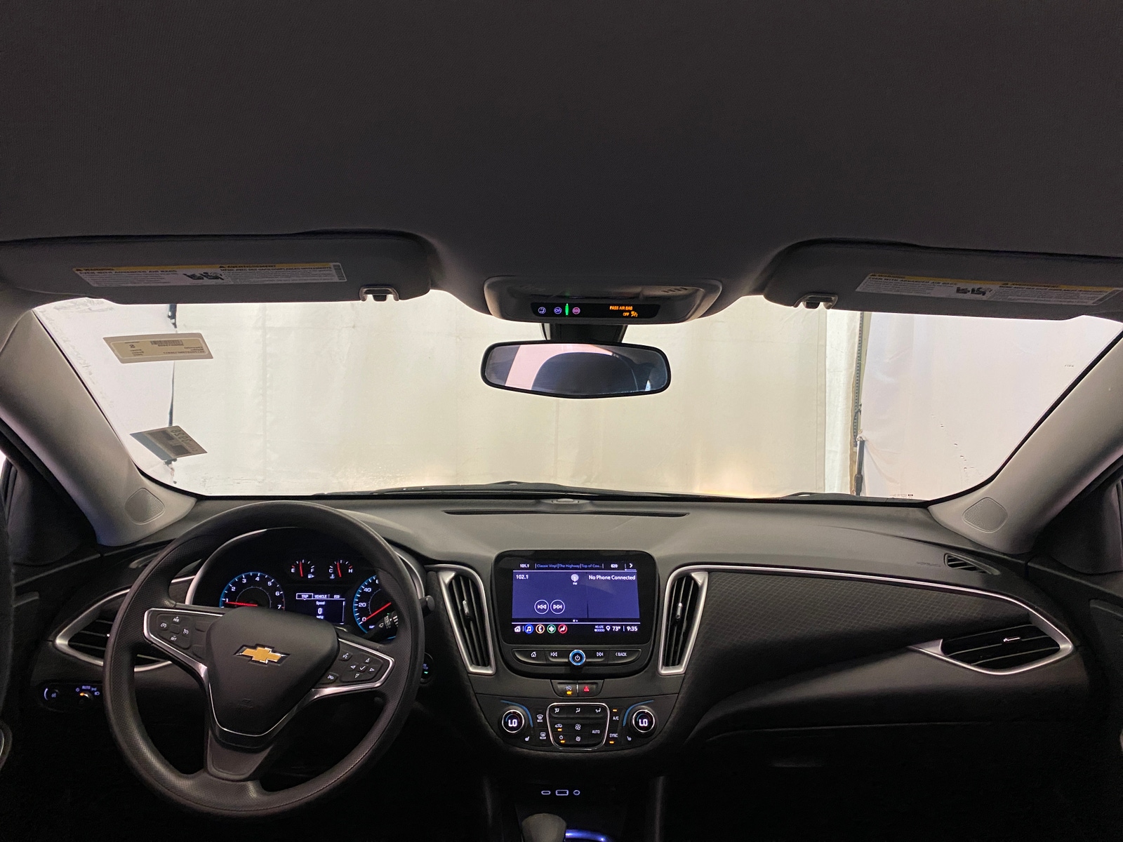 Thumbnail: 2022 Chevrolet Malibu - 3
