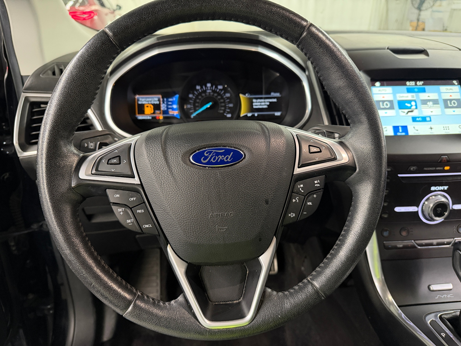 Thumbnail: 2017 Ford Edge - 4