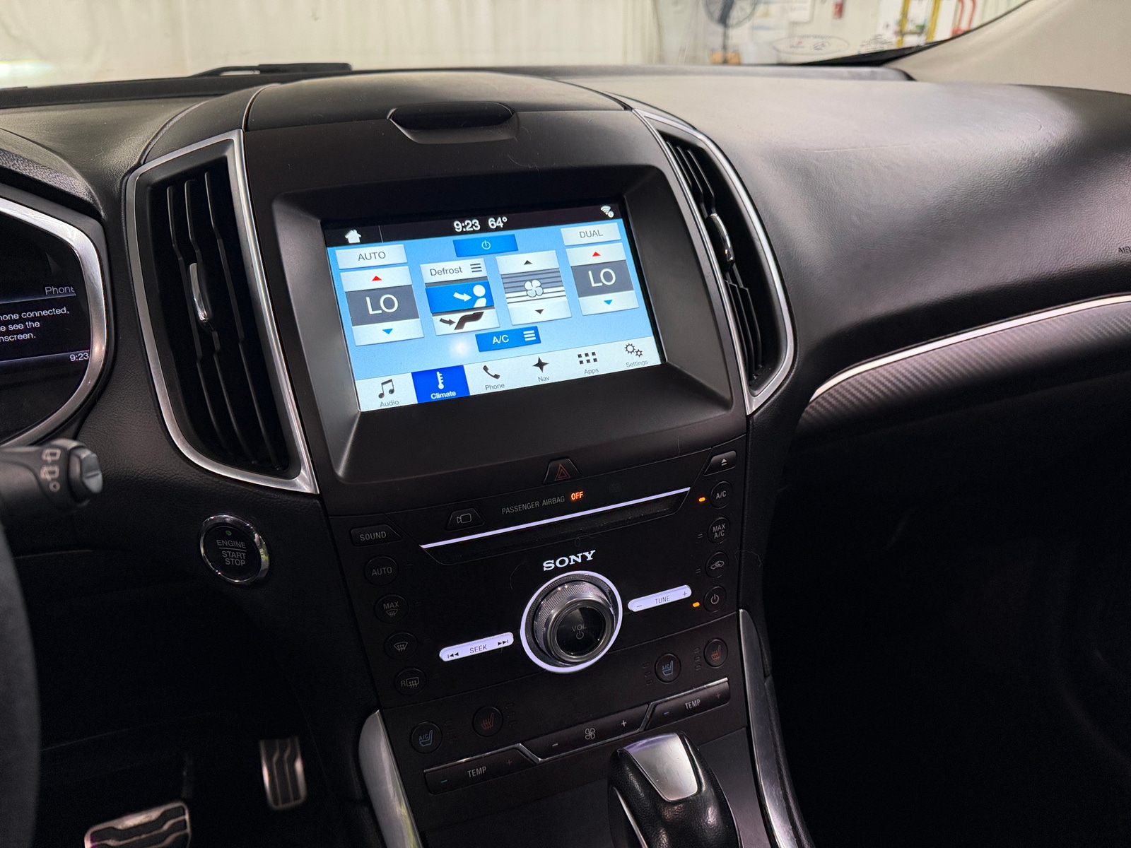 Thumbnail: 2017 Ford Edge - 3