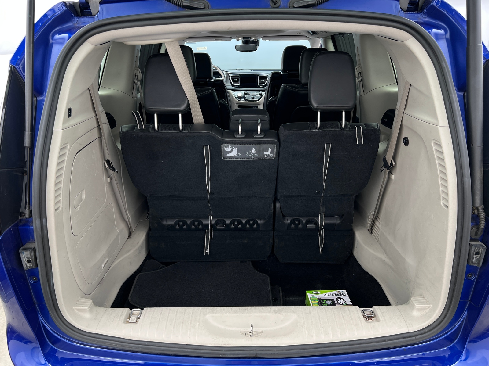 Thumbnail: 2018 Chrysler Pacifica - 6